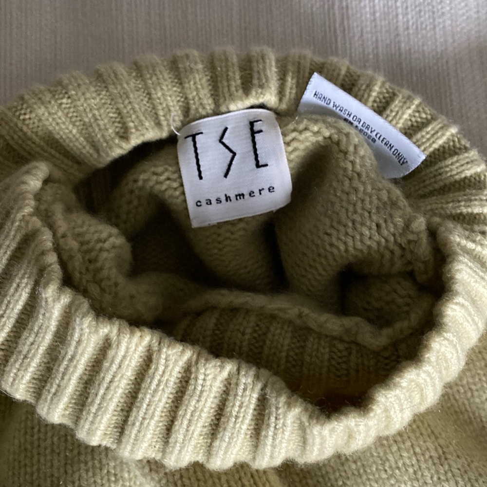 TSE cashmere tunic. Size M